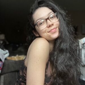 Meet your Posher, Amaya